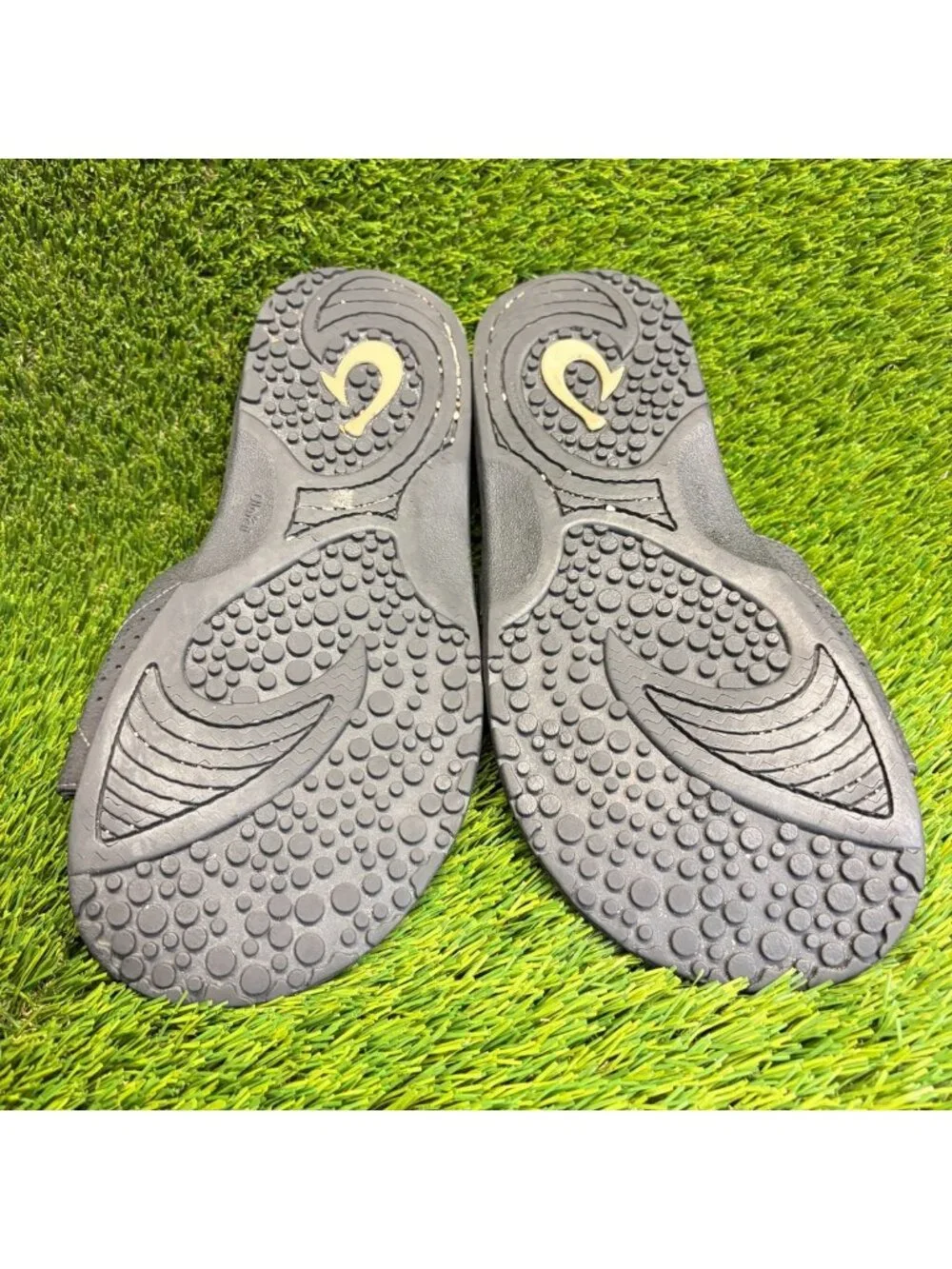 OluKai Nalu Slide Mens Size 11 Black Beach Outdoor Water Resistant Sandals